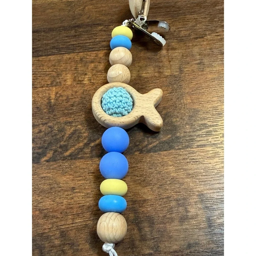New hand made silicone bead pacifier holder, fish